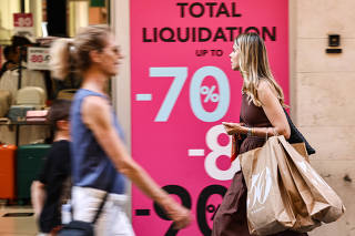 ITALY-ROME-SUMMER SALE